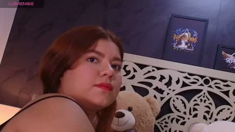 Snapshot of amyblack__ chatting on 07/13/26, 11:40 Amy online show from 07/13/26, 11:40