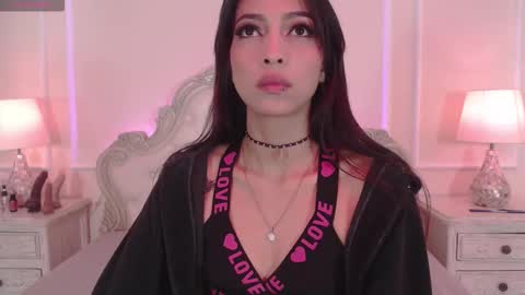 Snapshot of amyblackwood chatting on 09/28/25, 12:21 Amy online show from 09/28/25, 12:21