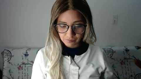 amycosplay99 online show from 01/19/25, 05:58