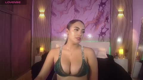 amyjohnsonn online show from 05/01/26, 08:08