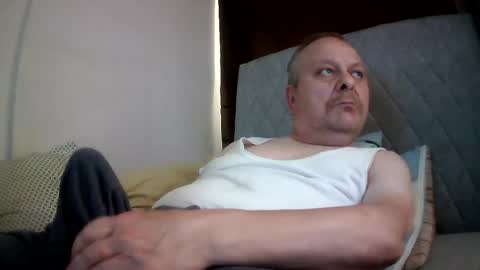 Snapshot of amyllrmm chatting on 06/21/26, 11:13 amyllrmm online show from 06/21/26, 11:13