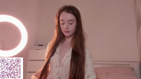 Snapshot of amylovesyouu chatting on 12/02/25, 09:21 amylovesyouu online show from 12/02/25, 09:21