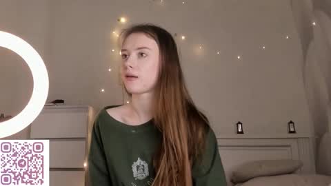 Snapshot of amylovesyouu chatting on 12/13/25, 09:09 amylovesyouu online show from 12/13/25, 09:09