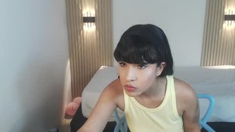 Snapshot of amyprice9 chatting on 06/02/26, 06:10 amyprice9 online show from 06/02/26, 06:10