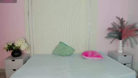 Snapshot of amyprice9 chatting on 06/10/26, 11:31 amyprice9 online show from 06/10/26, 11:31