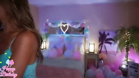 Snapshot of amyvalentine chatting on 07/10/26, 05:56 AmyValentine online show from 07/10/26, 05:56