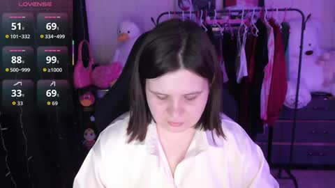 Snapshot of amyvibes chatting on 04/18/26, 08:09 amyvibes online show from 04/18/26, 08:09