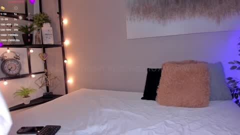 Snapshot of amyw0w chatting on 01/09/25, 01:02 IG amyw0w online show from 01/09/25, 01:02