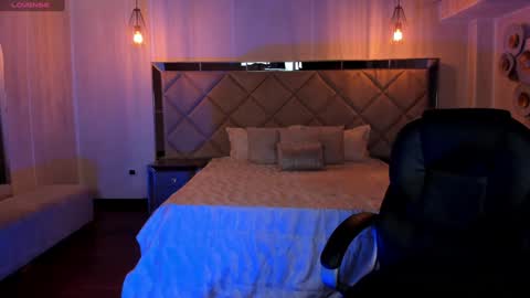 AMY WALKER online show from 01/07/25, 10:01