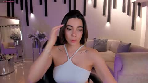 AMY WALKER online show from 02/17/25, 10:18
