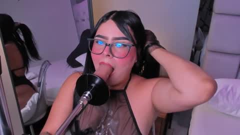 amywhitte_ online show from 02/27/26, 07:36