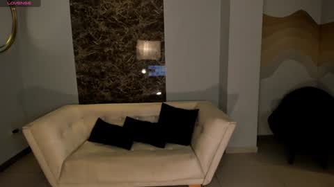    online show from 12/04/24, 10:24