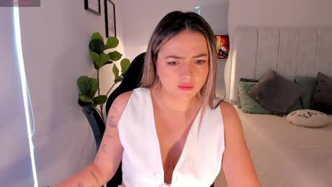    online show from 04/24/26, 03:03