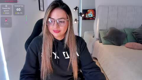    online show from 05/04/26, 08:05