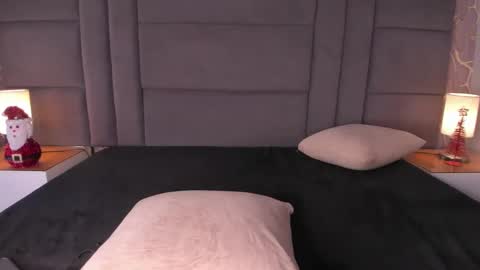 Ana  online show from 12/22/24, 06:15