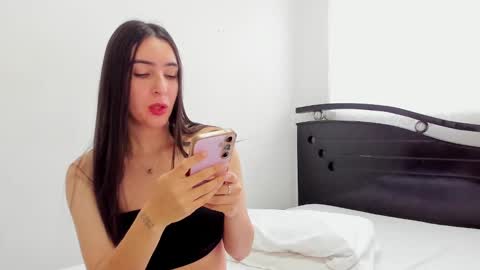 Ana  IG an castillo 1 online show from 01/03/25, 11:35