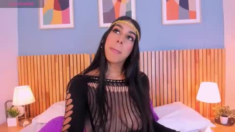 Ana Gonzalez online show from 10/17/25, 08:44