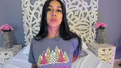 Ana Gonzalez online show from 04/28/26, 02:27