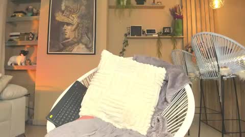 Ana Maria online show from 09/15/25, 08:09