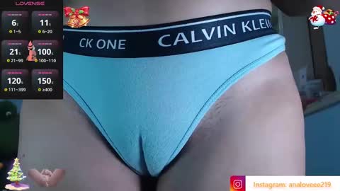 Snapshot of ana_loveee chatting on 01/08/25, 10:15 Ana lopez - Cameltoe girl online show from 01/08/25, 10:15