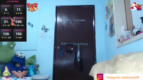 Snapshot of ana_loveee chatting on 01/10/25, 03:07 Ana lopez - Cameltoe girl online show from 01/10/25, 03:07