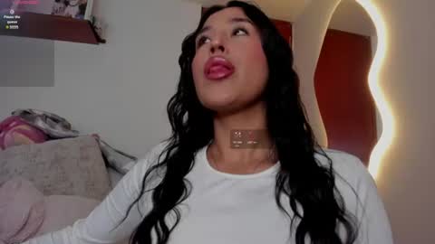 Snapshot of ana_m_ chatting on 07/01/26, 09:44 Ana online show from 07/01/26, 09:44
