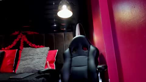 Snapshot of ana_mature_ chatting on 03/04/25, 06:39 Ana online show from 03/04/25, 06:39