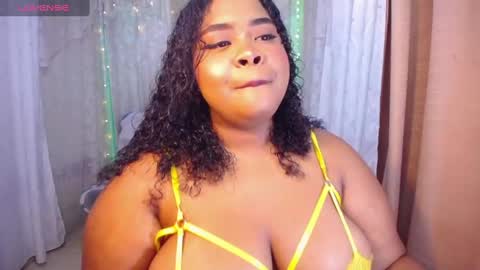 Snapshot of ana_off_alana chatting on 10/02/25, 12:06 Ana online show from 10/02/25, 12:06