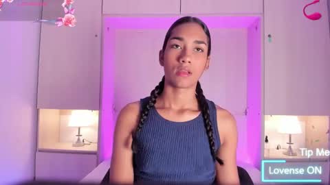 anaacollins_ online show from 02/28/26, 11:33
