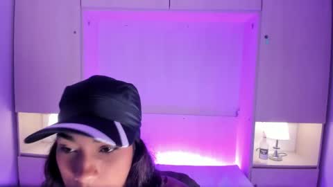 anaacollins_ online show from 04/25/26, 01:41