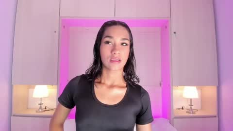 anaacollins_ online show from 05/30/26, 11:40