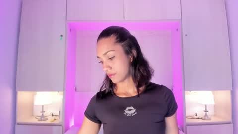 anaacollins_ online show from 06/14/26, 11:45