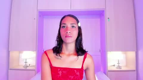 anaacollins_ online show from 07/23/26, 12:03