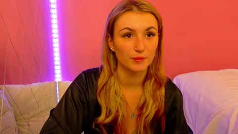 Snapshot of anaayss chatting on 11/27/25, 06:15 anaayss online show from 11/27/25, 06:15