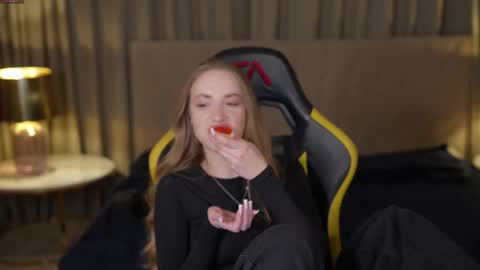 Sweet girls online show from 02/14/25, 03:36