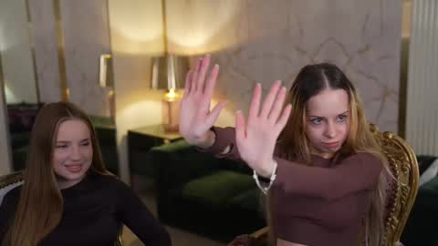 Sweet girls online show from 10/31/25, 11:22