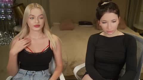 Sweet girls online show from 11/24/25, 03:01