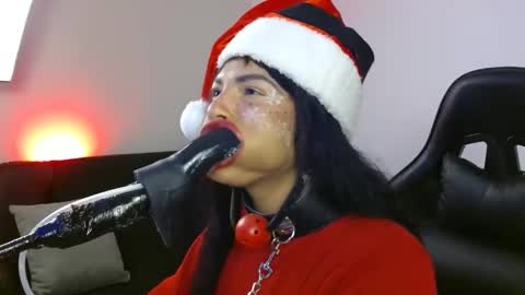 anabel alice gandara  online show from 12/16/24, 07:15