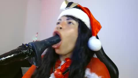 anabel alice gandara  online show from 12/24/24, 10:33