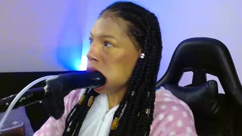 anabel alice gandara  online show from 01/19/25, 07:36