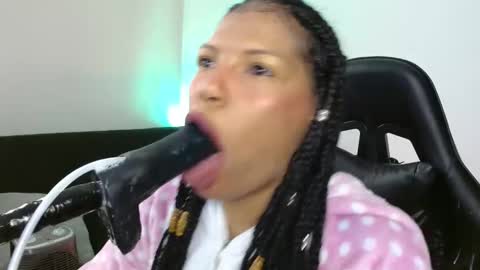 anabel alice gandara  online show from 01/19/25, 10:39