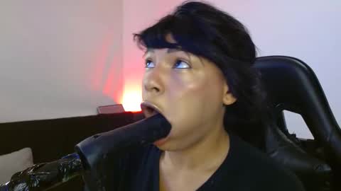 anabel alice gandara  online show from 02/25/25, 07:52