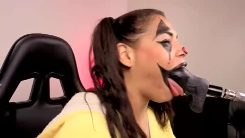 anabel alice gandara  online show from 10/02/25, 10:44