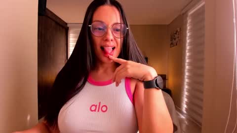 Anabel online show from 01/26/25, 01:36