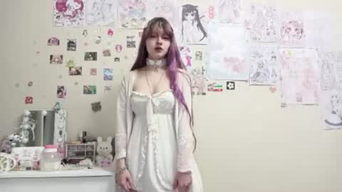 Snapshot of anabelbrando chatting on 06/10/26, 08:19 Malvina online show from 06/10/26, 08:19