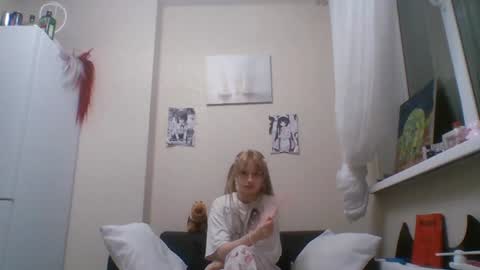 Malvina online show from 06/21/26, 05:59