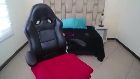 Anabella online show from 10/14/25, 11:33