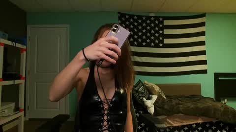 Snapshot of anabelleleigh chatting on 02/17/26, 03:47 Anabelleleigh online show from 02/17/26, 03:47
