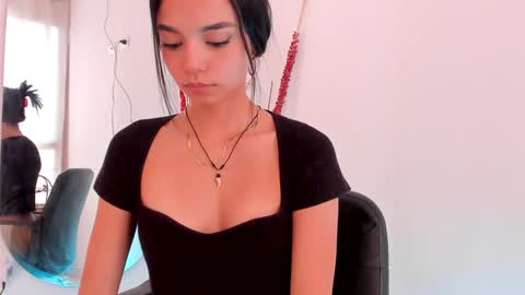 ANABEL WOLF  online show from 01/20/25, 09:32
