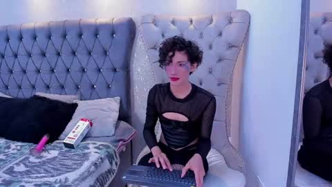 Snapshot of anaciet_evans chatting on 04/19/26, 04:01 Anaciet Evans online show from 04/19/26, 04:01